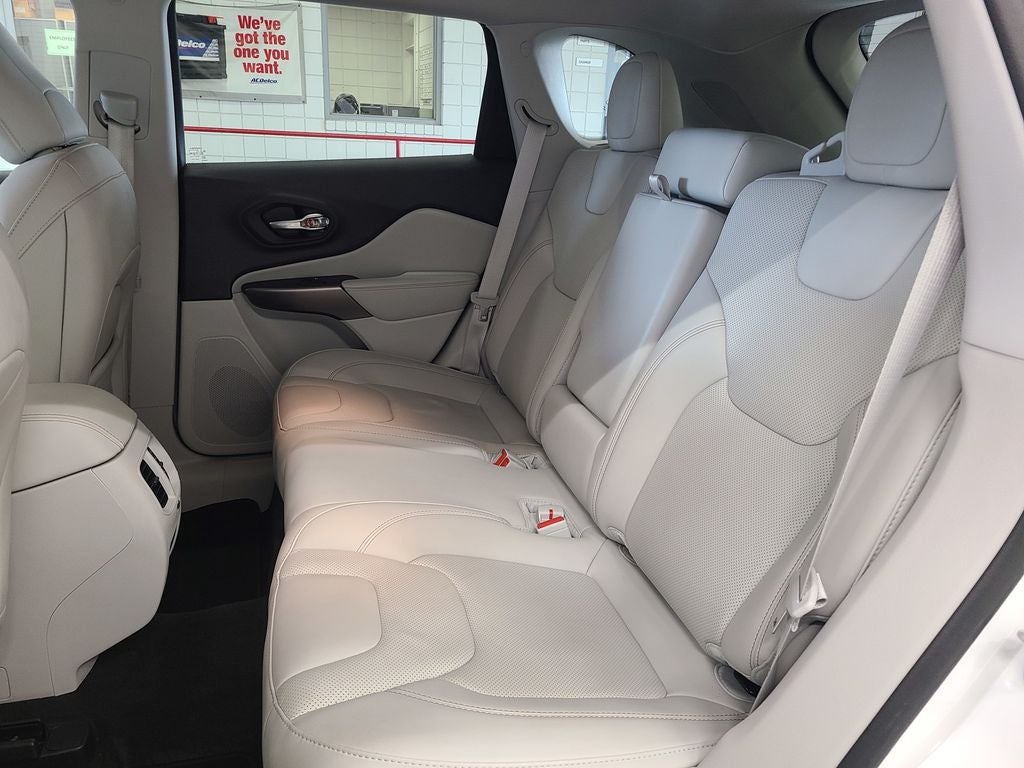 2022 Jeep Cherokee Latitude Lux