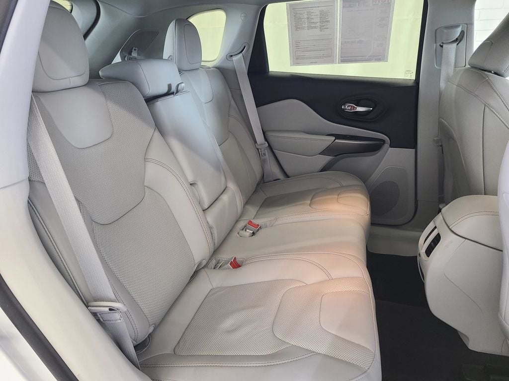 2022 Jeep Cherokee Latitude Lux