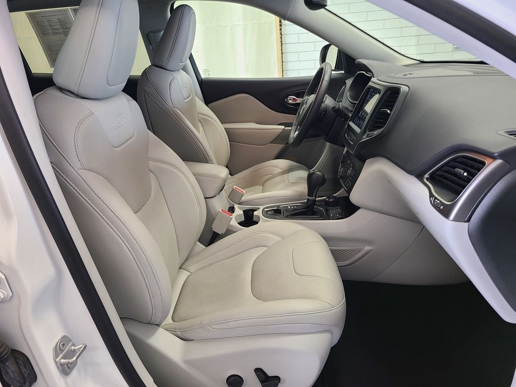 2022 Jeep Cherokee Latitude Lux