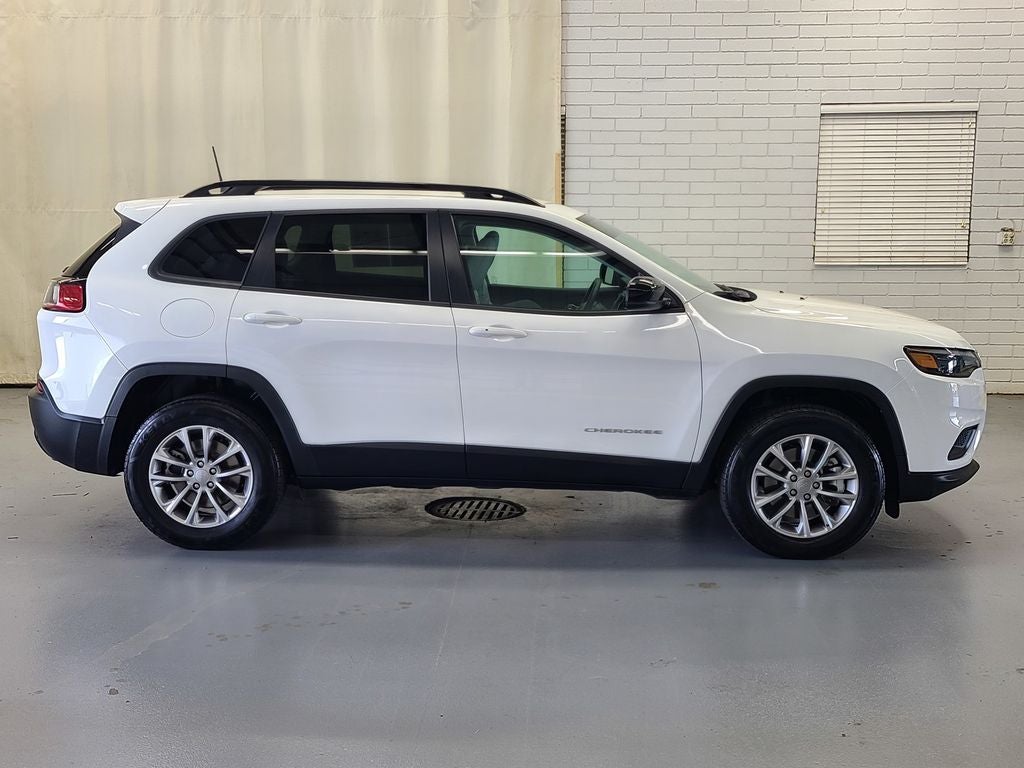 2022 Jeep Cherokee Latitude Lux