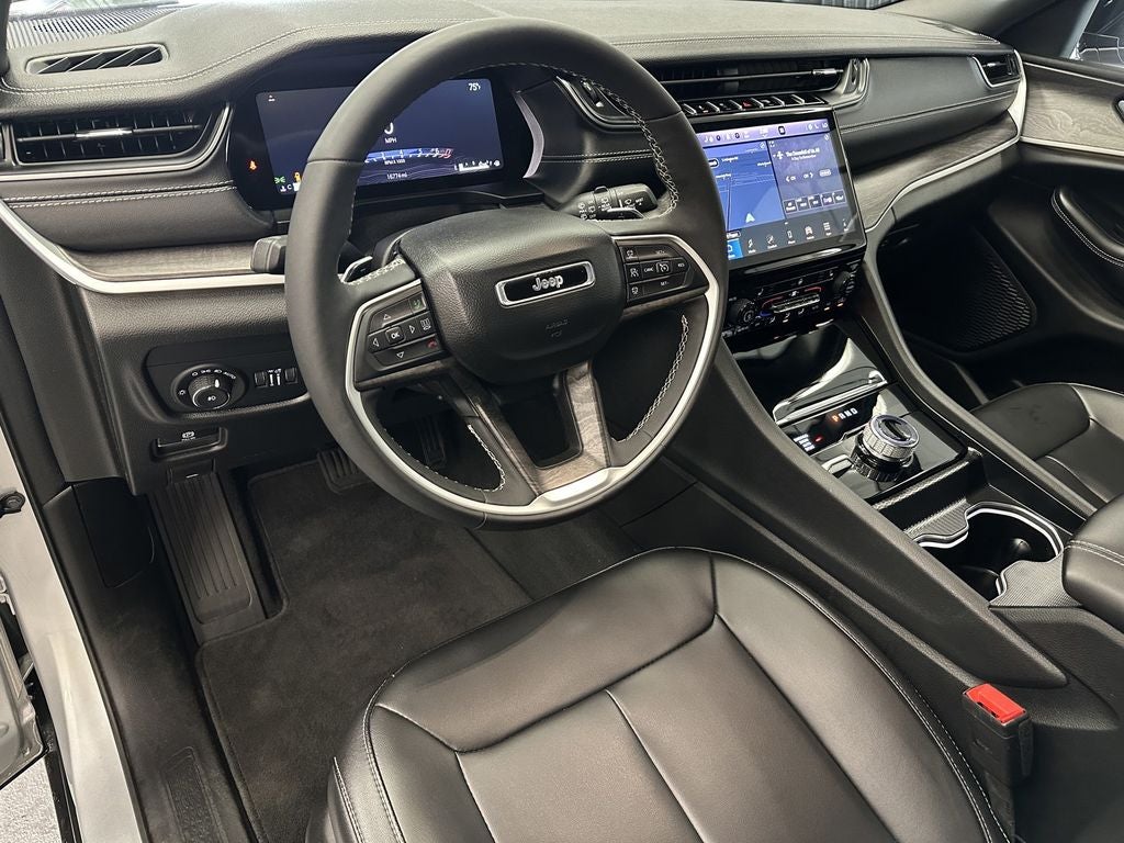 2025 Jeep Grand Cherokee L Limited 4x4