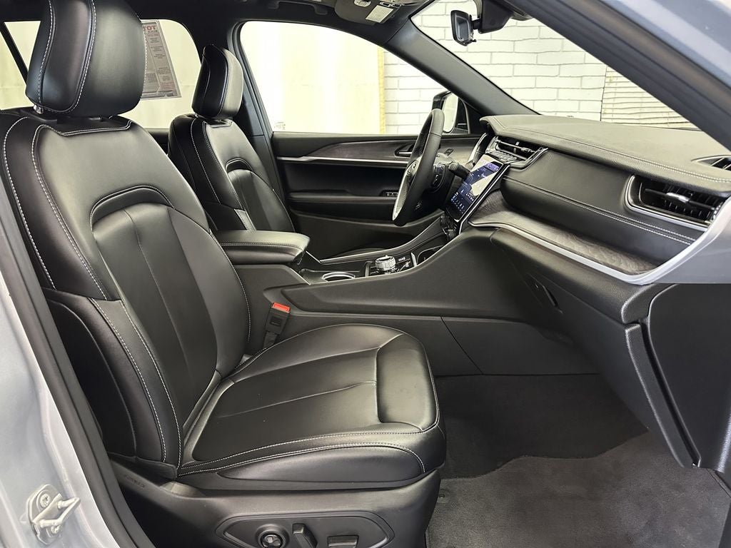 2025 Jeep Grand Cherokee L Limited 4x4