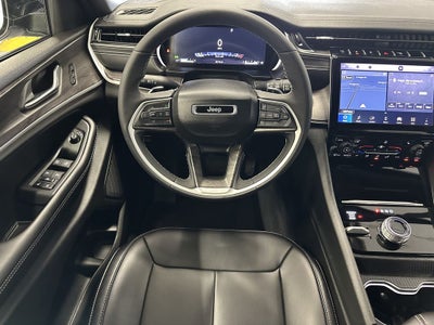 2025 Jeep Grand Cherokee L Limited 4x4
