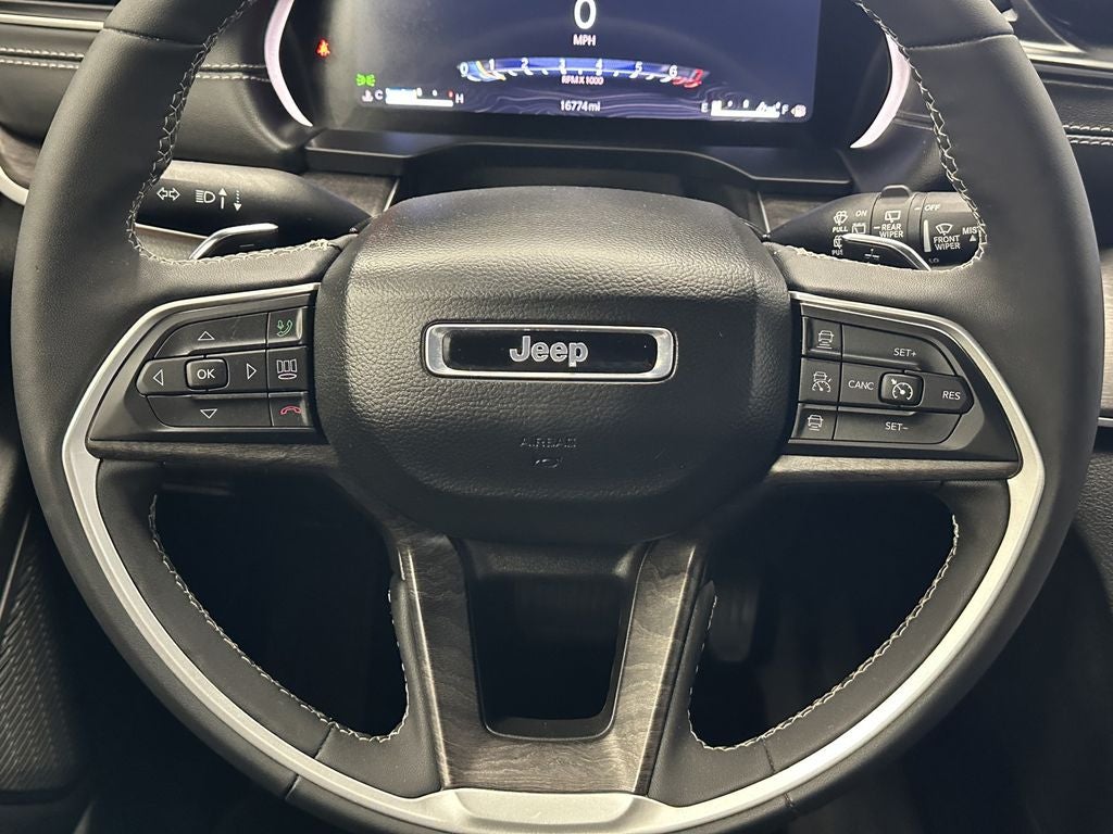 2025 Jeep Grand Cherokee L Limited 4x4