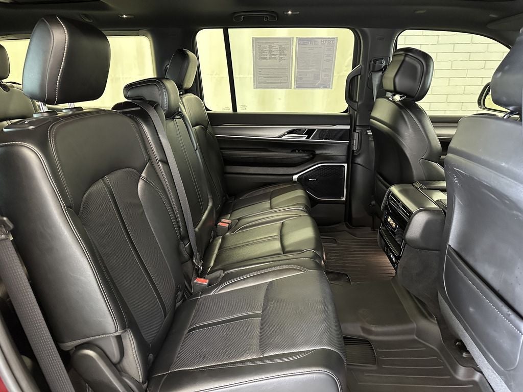 2023 Jeep Wagoneer Series II Carbide 4x4