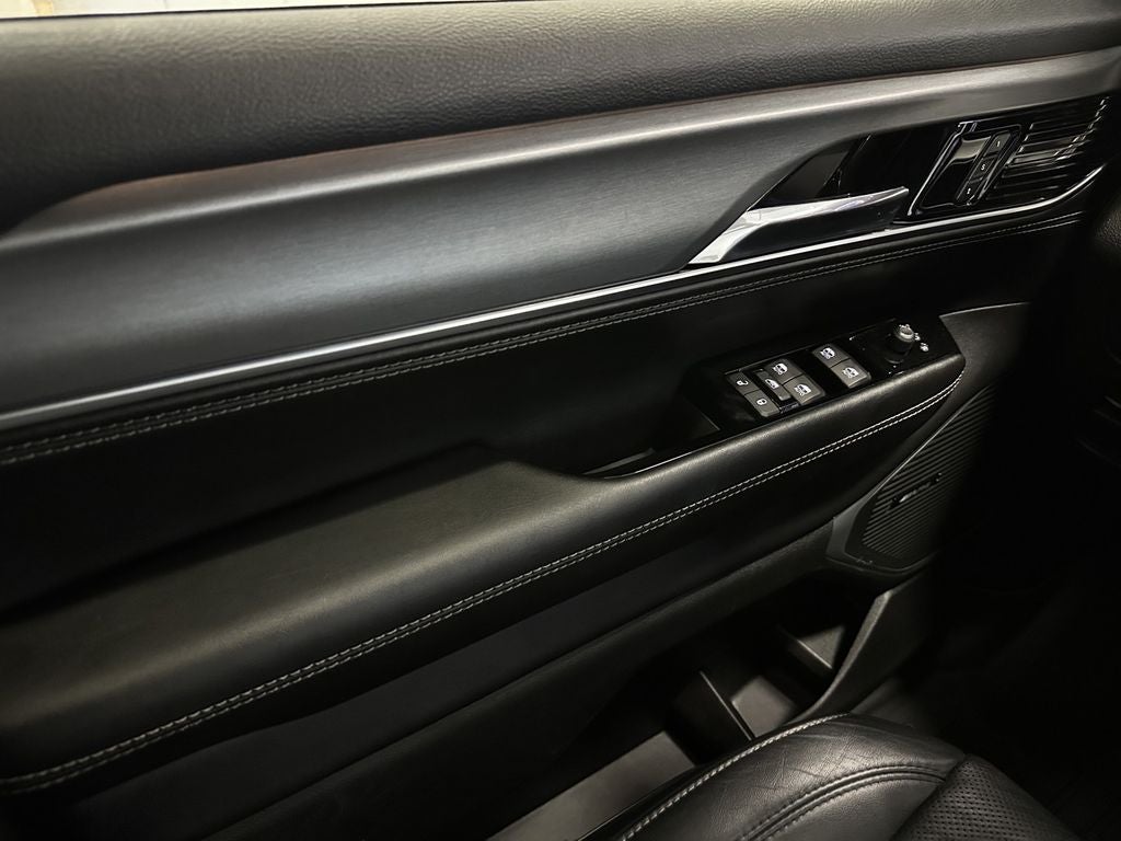 2023 Jeep Wagoneer Series II Carbide 4x4