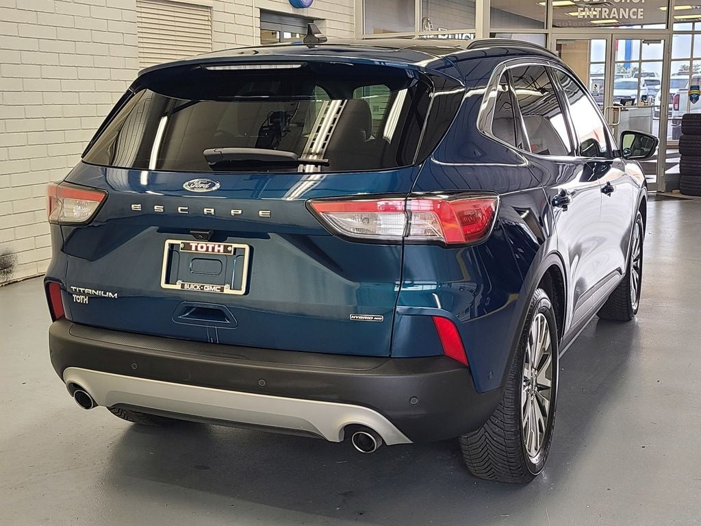 2020 Ford Escape Titanium Hybrid