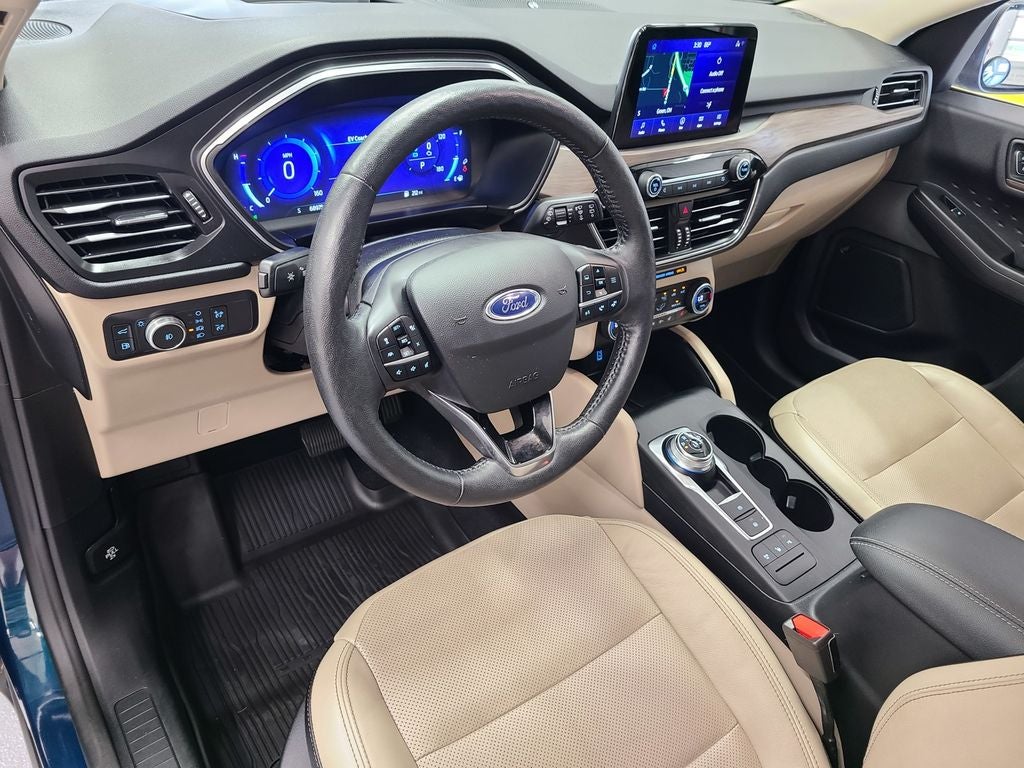 2020 Ford Escape Titanium Hybrid