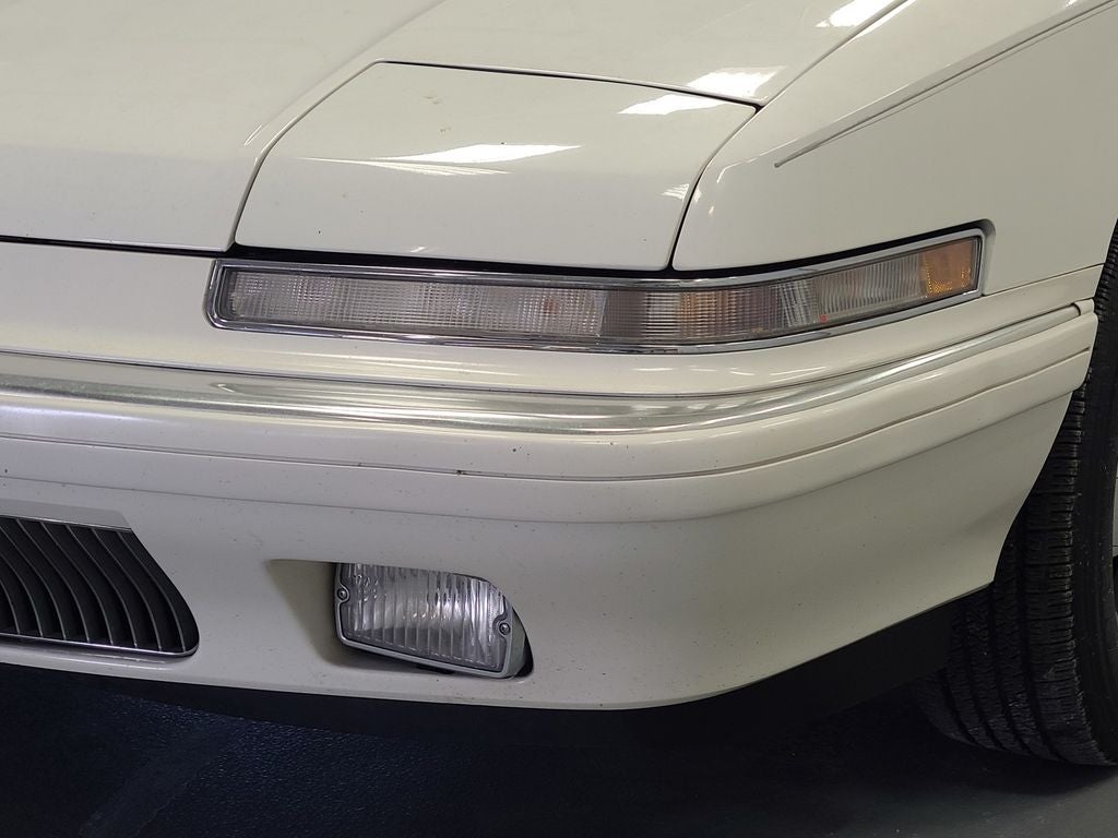 1990 Buick Reatta Base