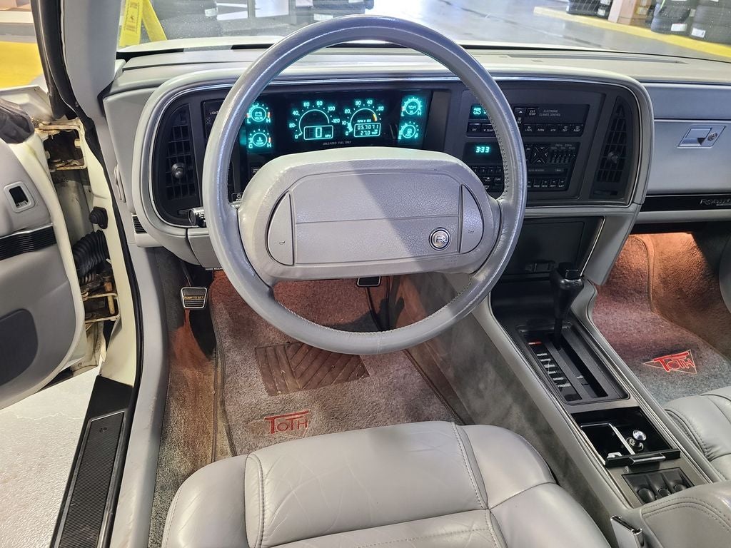 1990 Buick Reatta Base