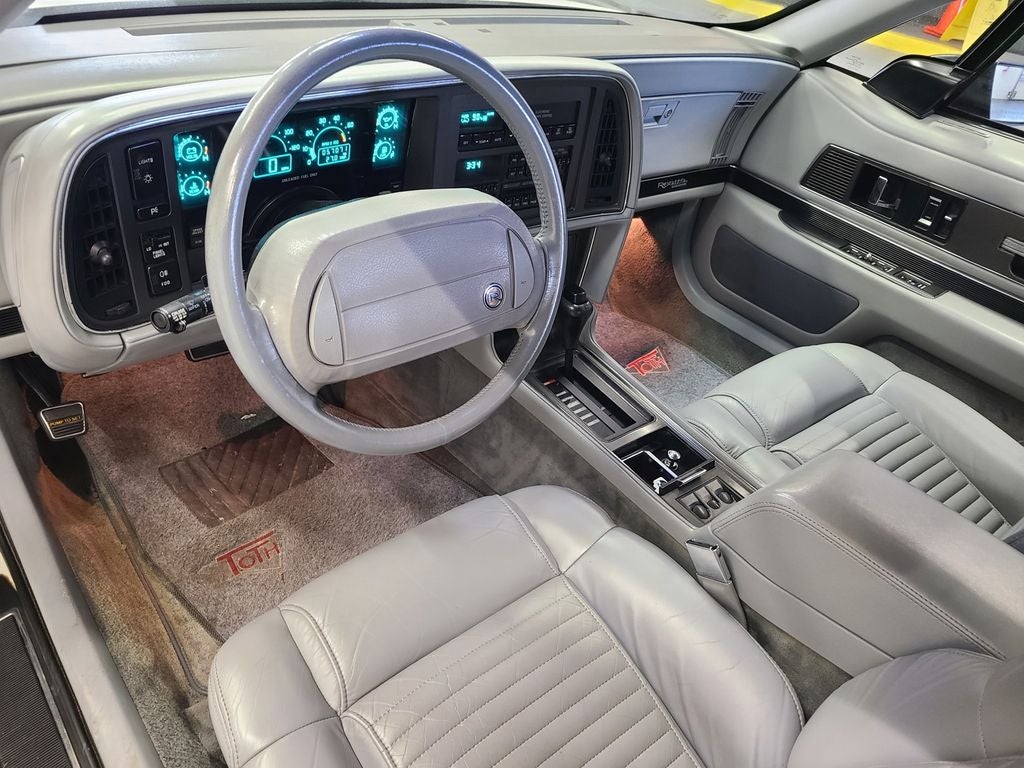 1990 Buick Reatta Base