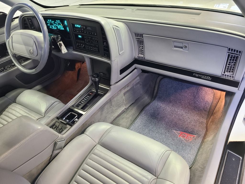 1990 Buick Reatta Base