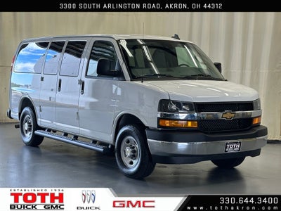 2025 Chevrolet Express Passenger 1LT
