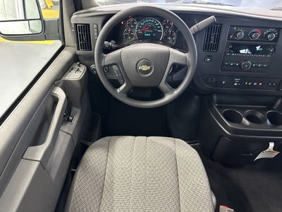 2025 Chevrolet Express Passenger 1LT