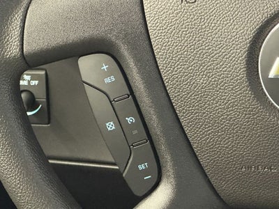 2025 Chevrolet Express Passenger 1LT