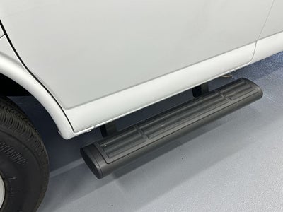 2025 Chevrolet Express Passenger 1LT