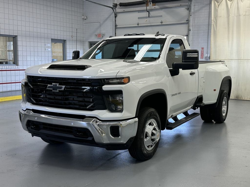 2025 Chevrolet Silverado 3500 HD WT DRW