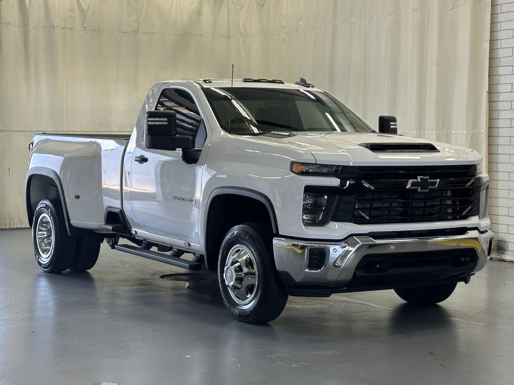 2025 Chevrolet Silverado 3500 HD WT DRW