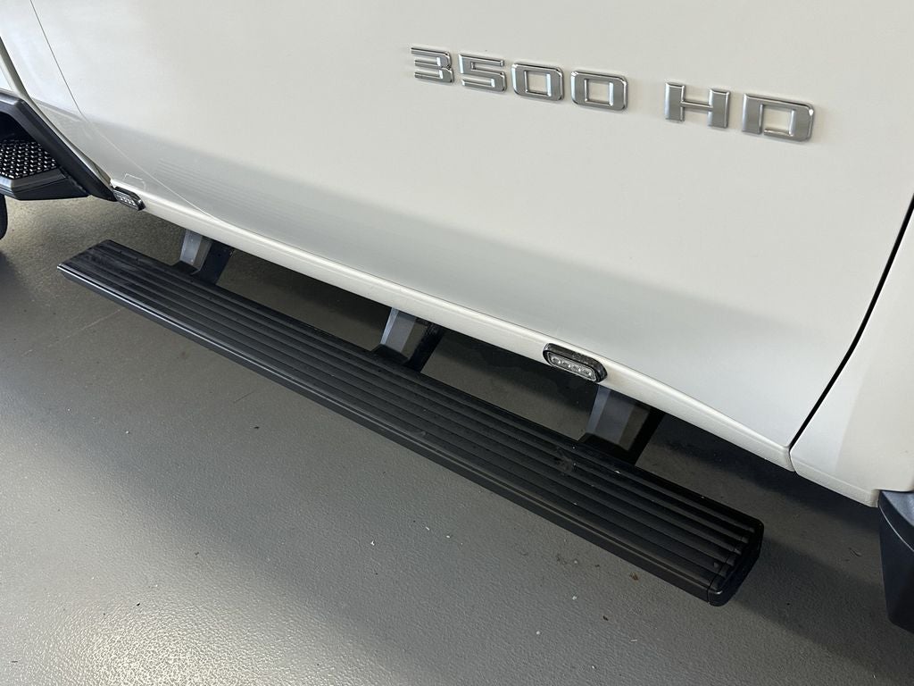 2025 Chevrolet Silverado 3500 HD WT DRW