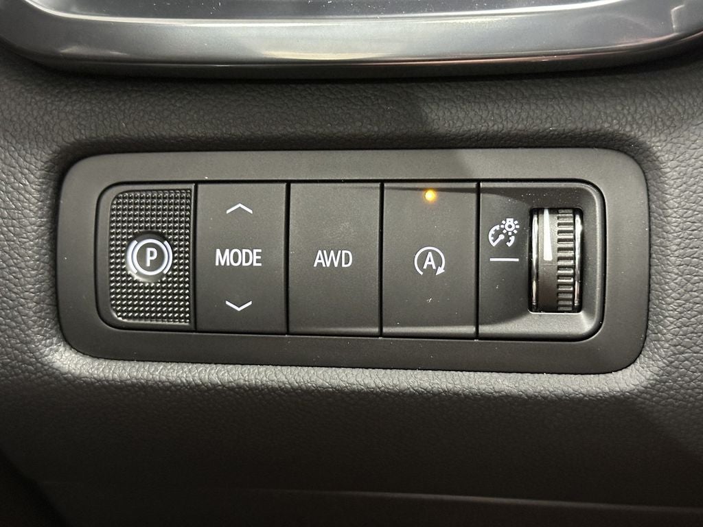 2027 GMC Acadia AT4