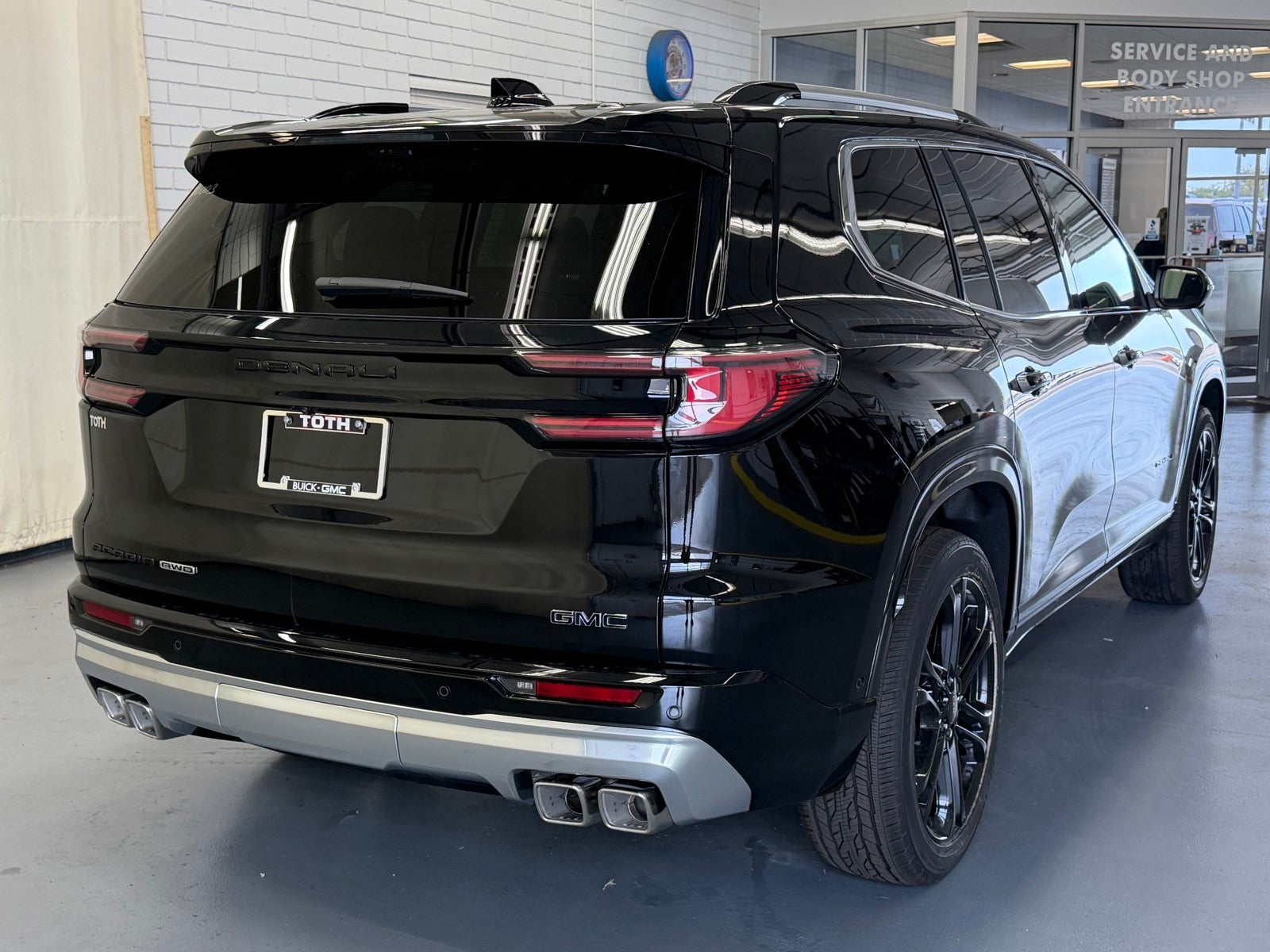 2027 GMC Acadia Denali