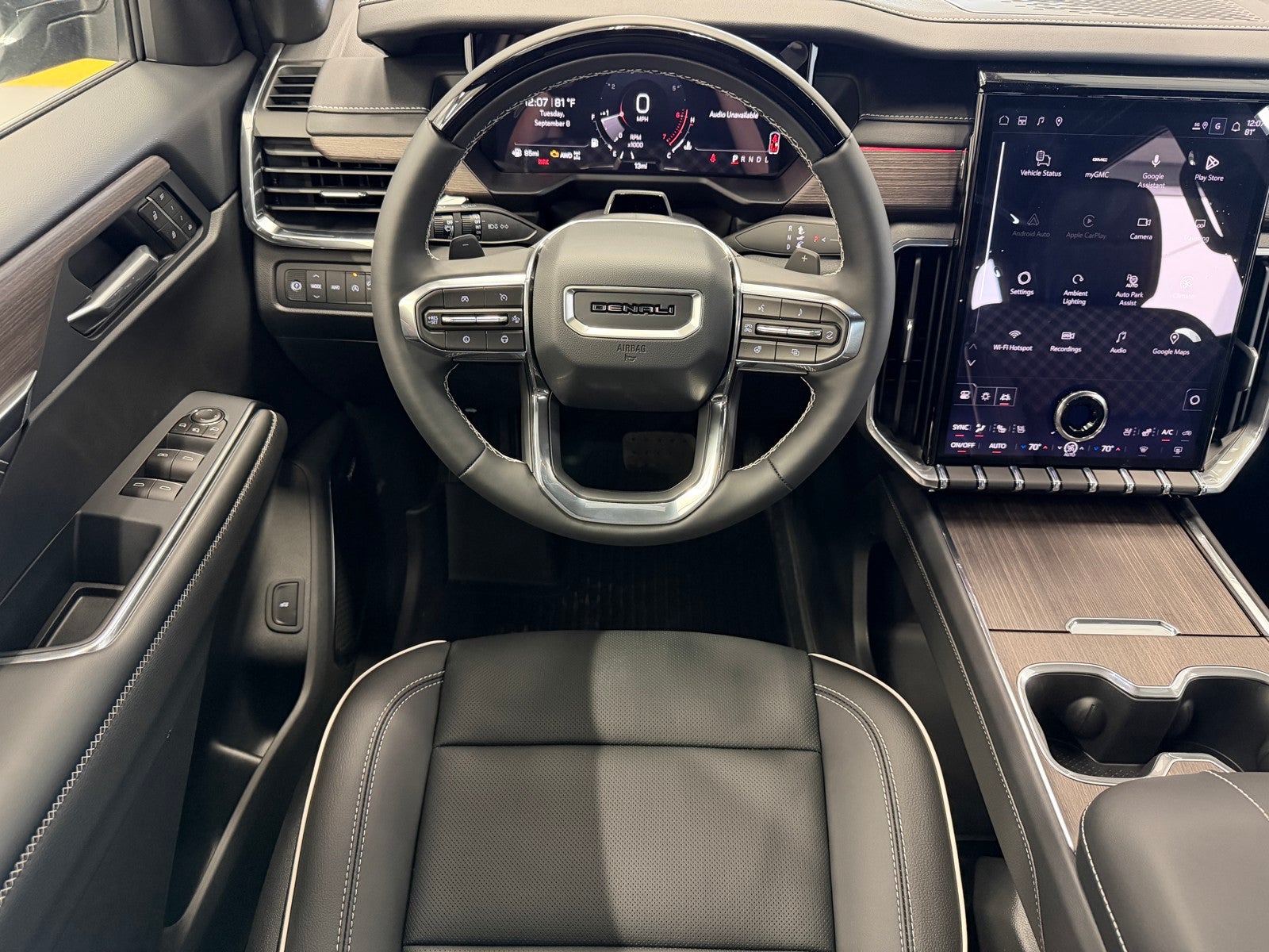 2027 GMC Acadia Denali