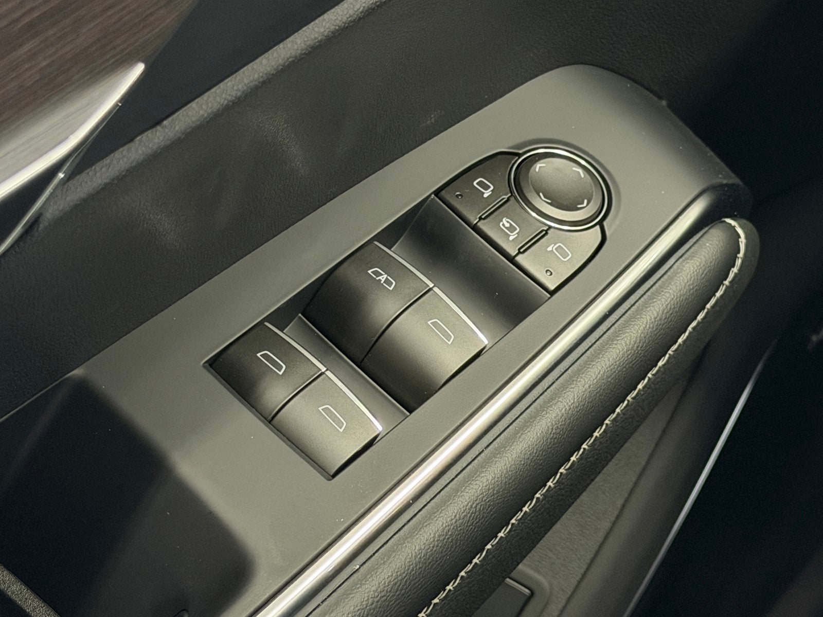 2027 GMC Acadia Denali