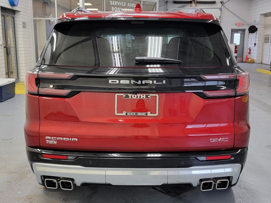 2025 GMC Acadia Denali