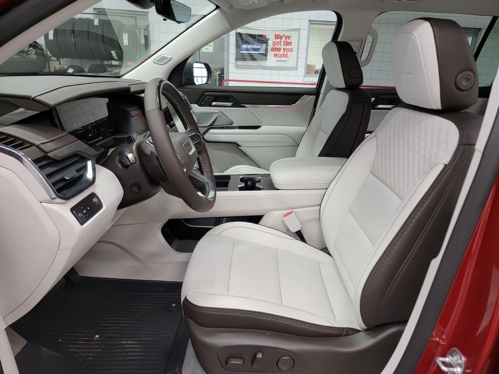 2025 GMC Acadia Denali