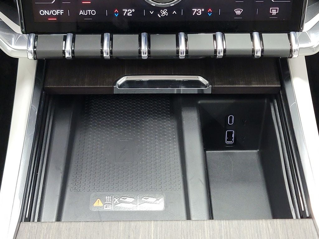 2025 GMC Acadia Denali