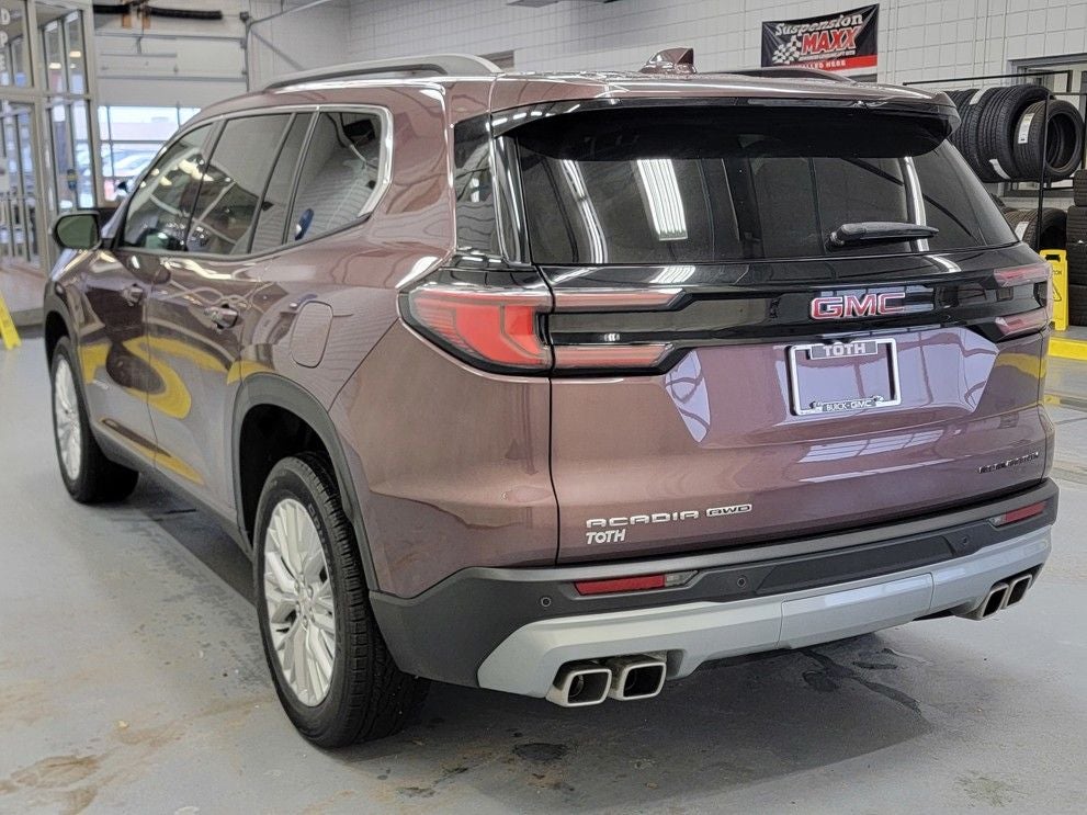 2025 GMC Acadia Elevation