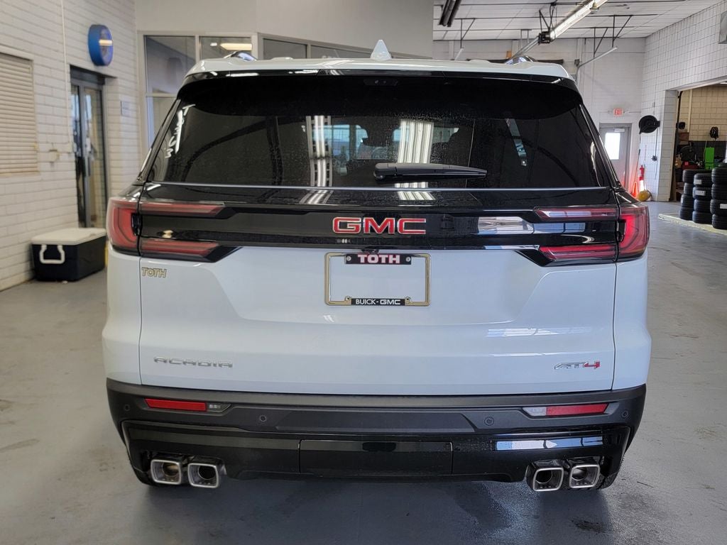 2026 GMC Acadia AT4