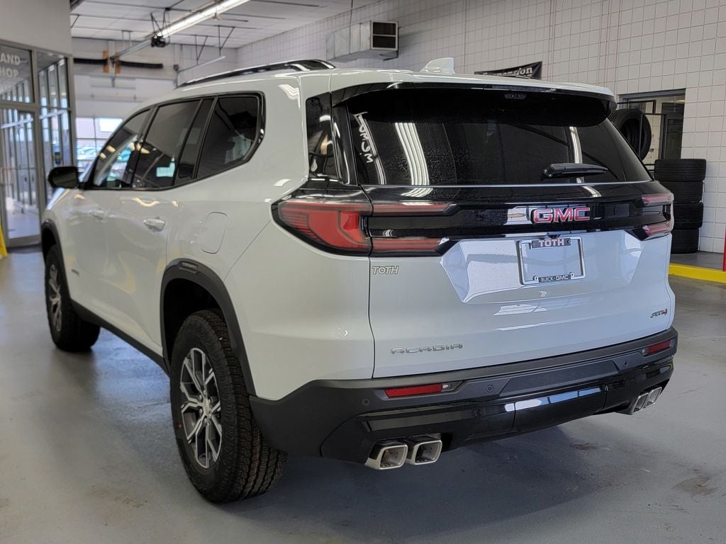 2026 GMC Acadia AT4