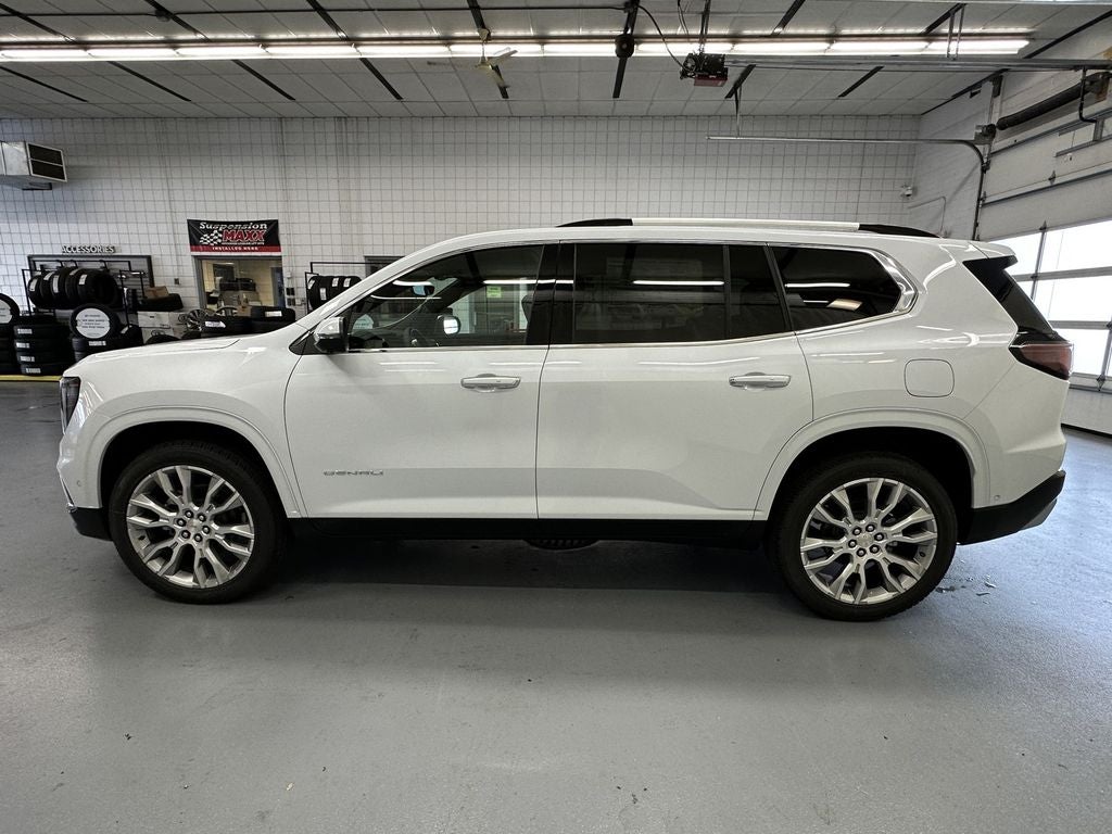 2026 GMC Acadia Denali - Photo 14
