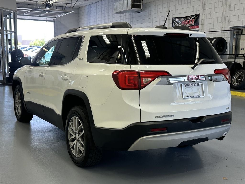 2017 GMC Acadia SLE