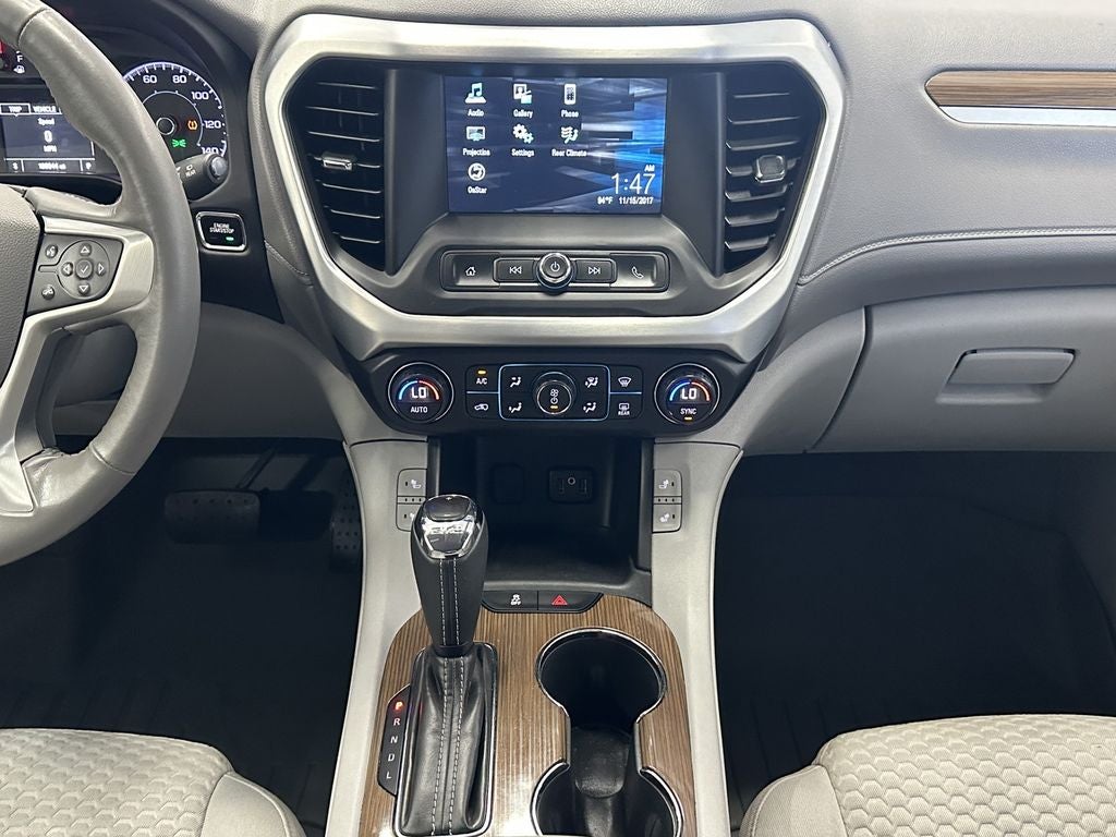 2017 GMC Acadia SLE