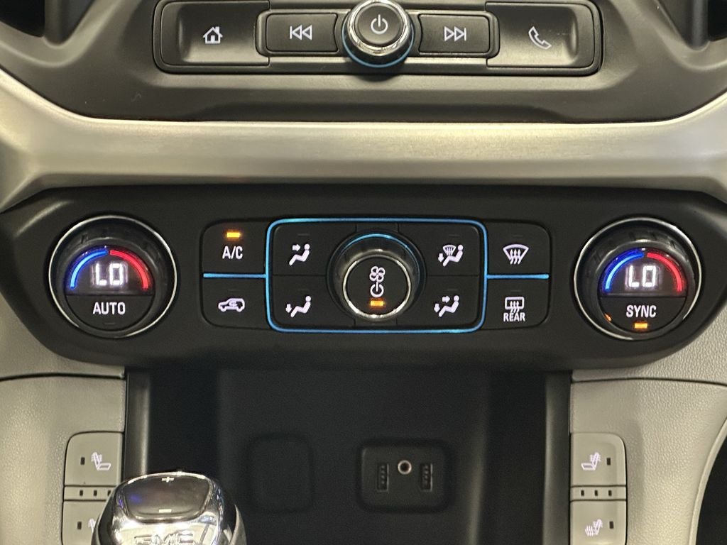 2017 GMC Acadia SLE