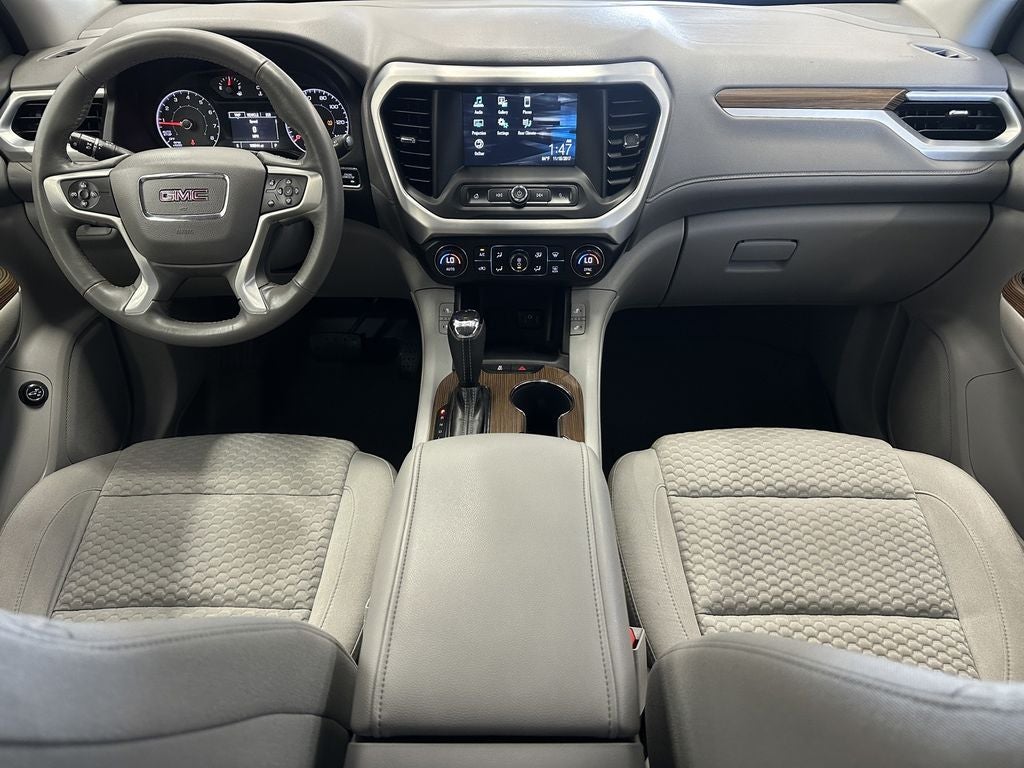 2017 GMC Acadia SLE