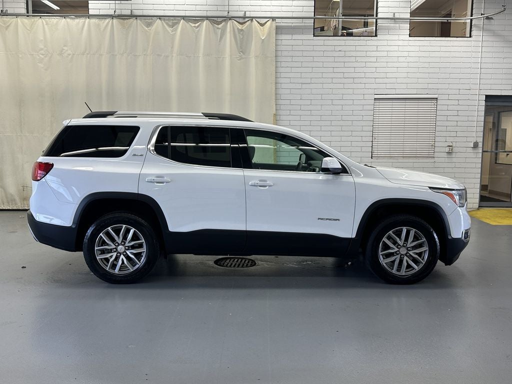 2017 GMC Acadia SLE