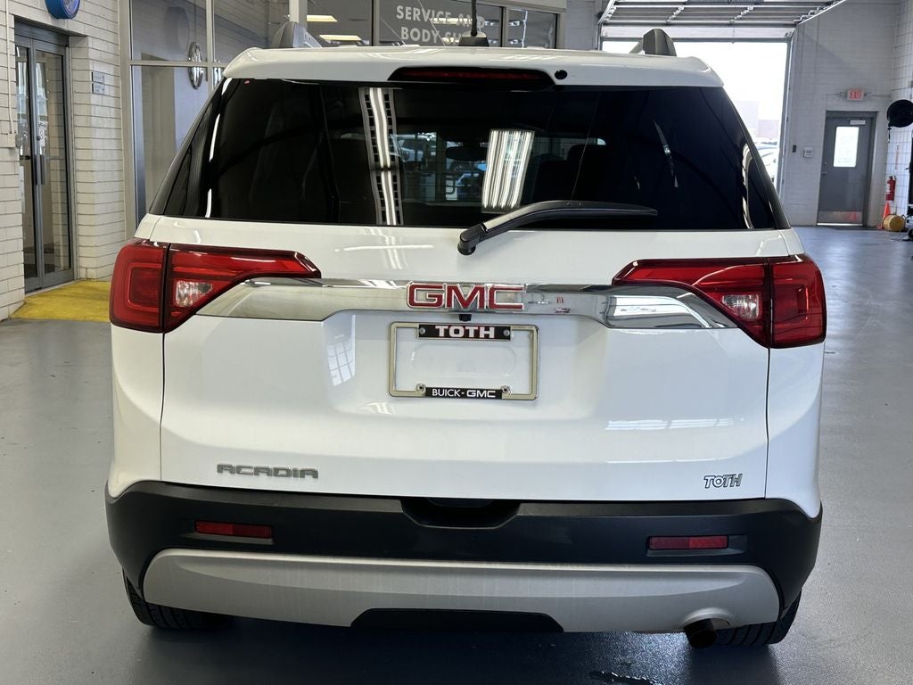 2017 GMC Acadia SLE
