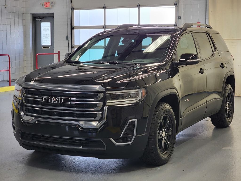 2023 GMC Acadia AT4