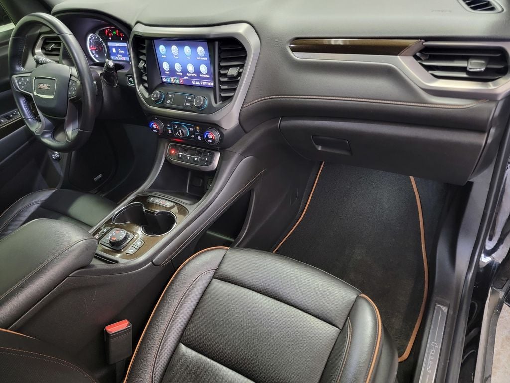 2020 GMC Acadia AT4