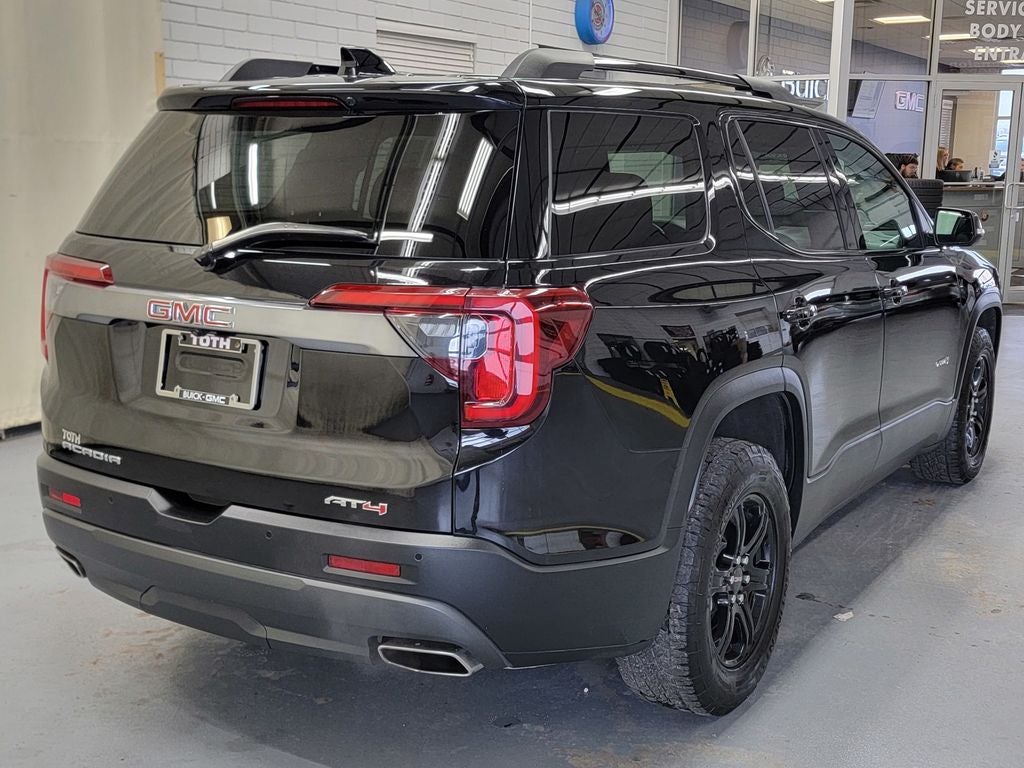 2023 GMC Acadia AT4