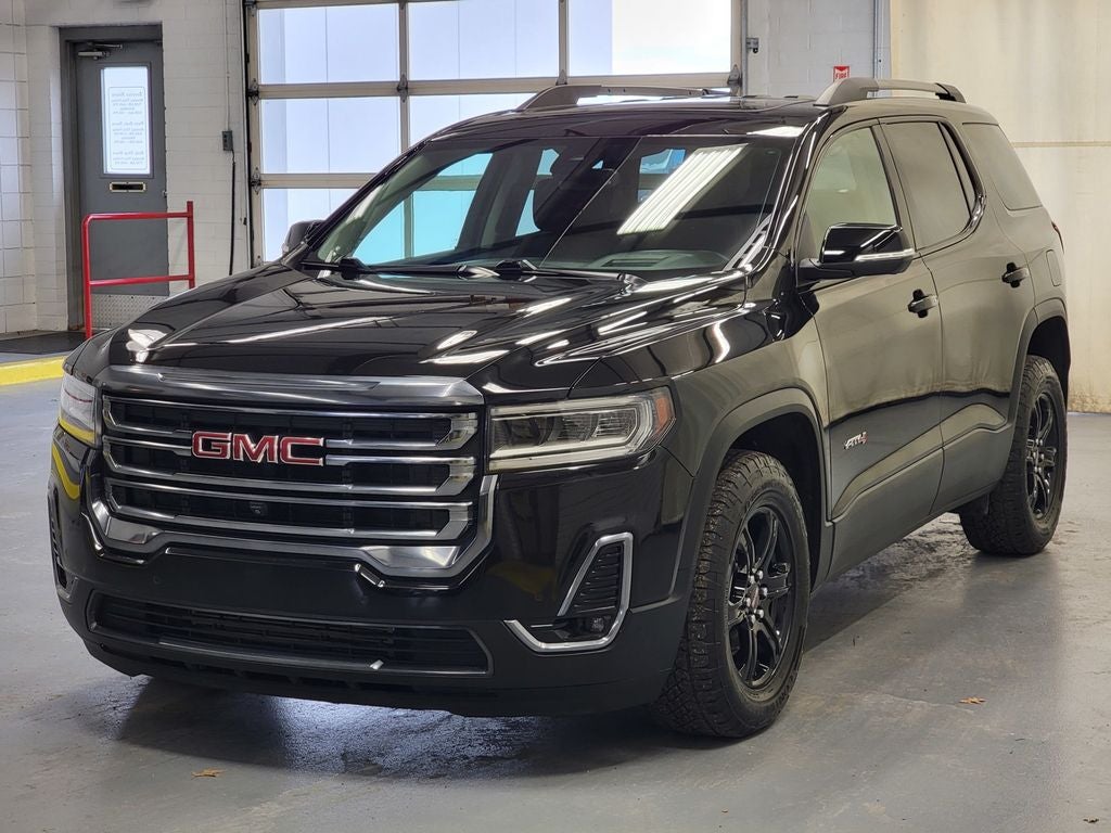 2023 GMC Acadia AT4