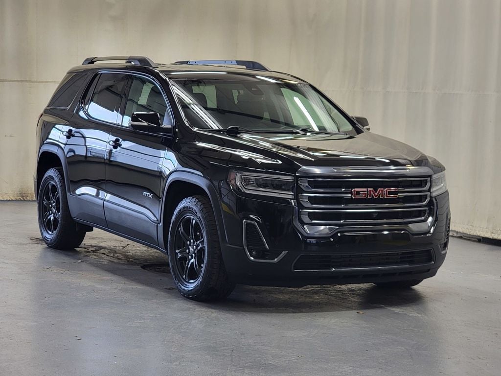 2023 GMC Acadia AT4