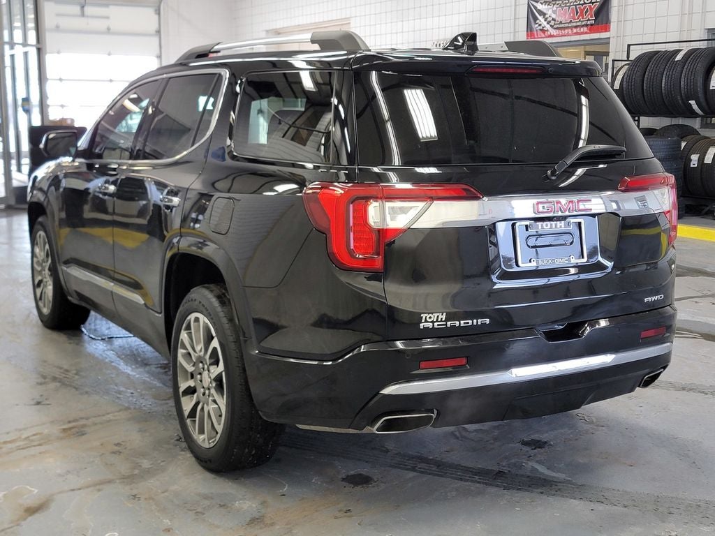 2023 GMC Acadia Denali