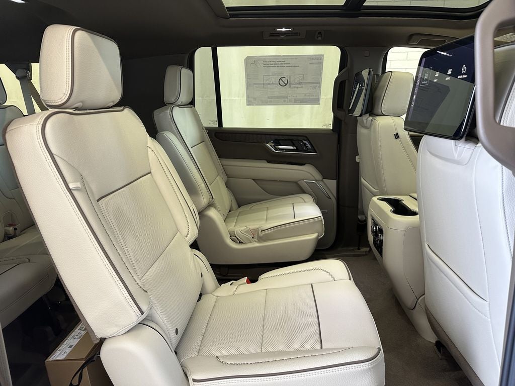 2026 GMC Yukon XL Denali - Photo 24