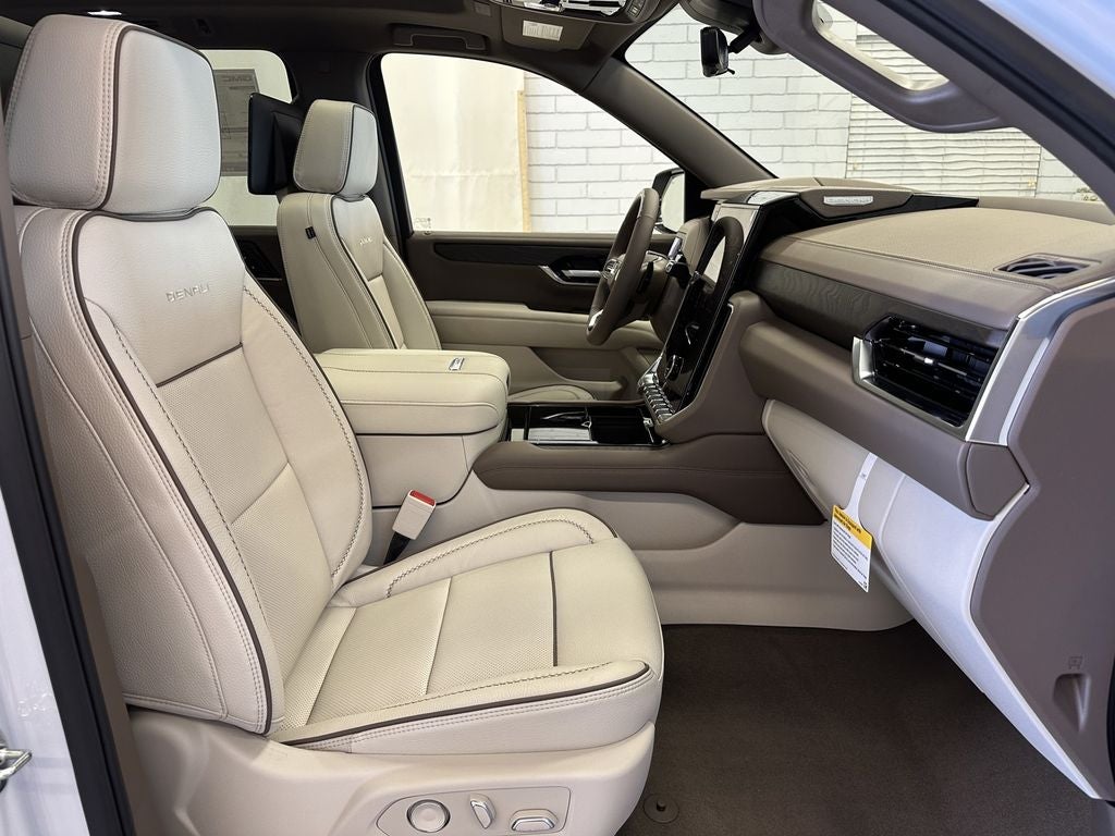 2026 GMC Yukon XL Denali - Photo 26