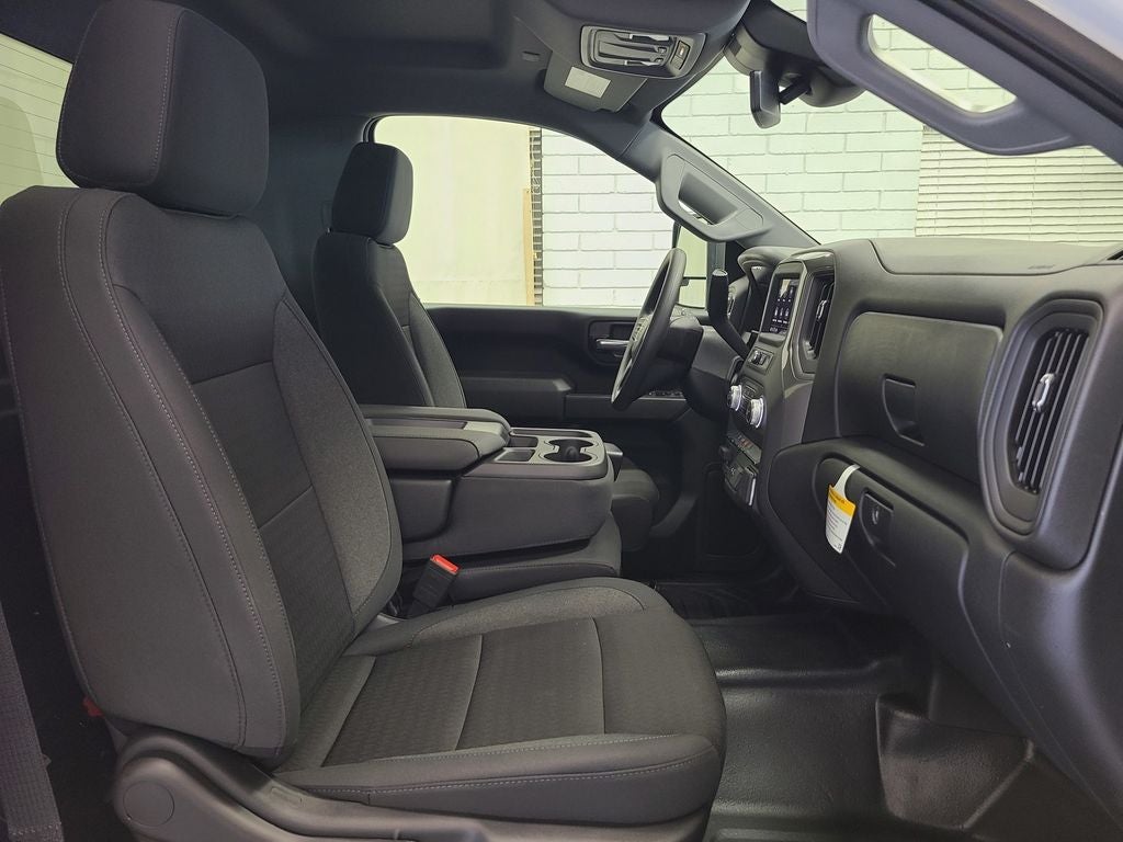 2025 GMC Sierra 2500 HD Pro