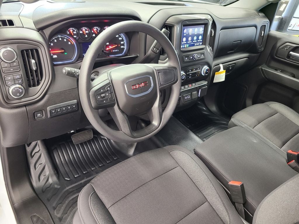 2025 GMC Sierra 2500 HD Pro